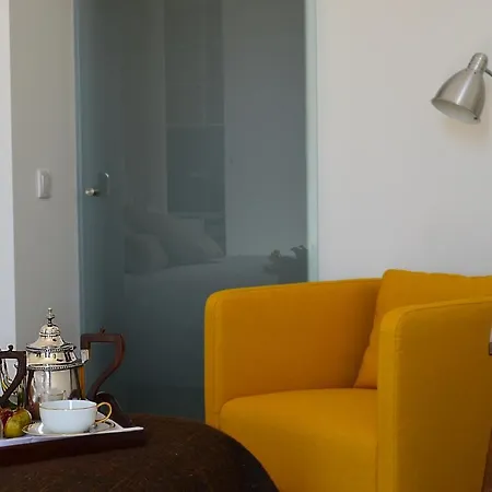 Entre Vinhas & Mar *