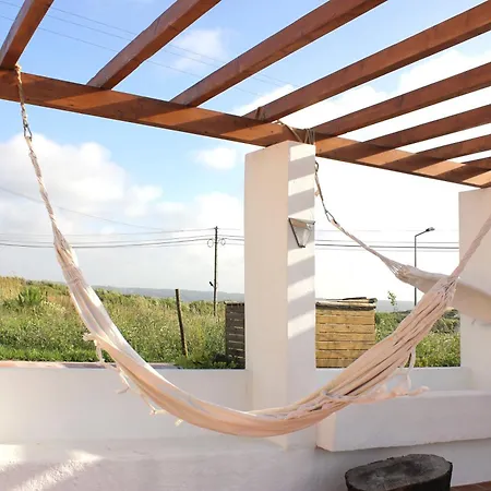 Entre Vinhas & Mar Óbidos