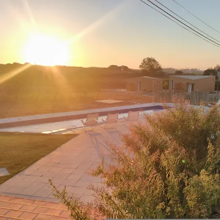 Entre Vinhas & Mar *