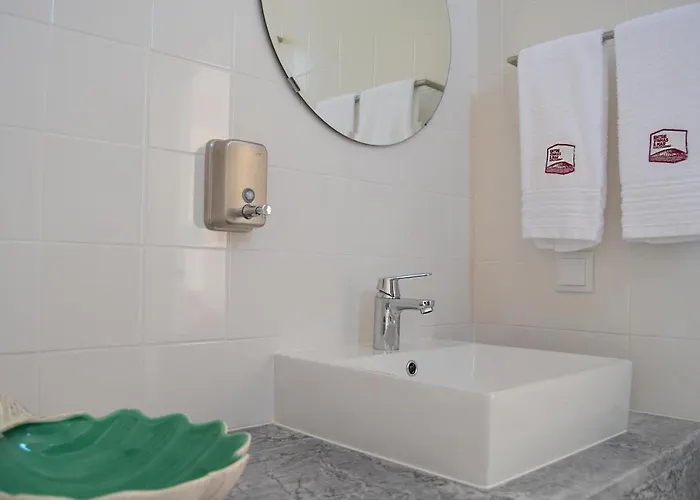 Entre Vinhas & Mar * Όμπιδος