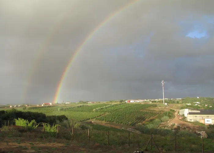 Κατάλυμα σε φάρμα Entre Vinhas & Mar *